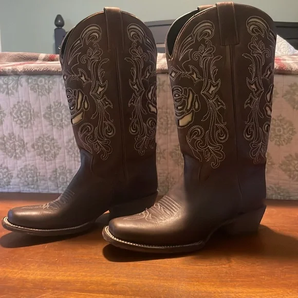Worn once. Brown J.B Dillon Cowgirl boots - Picture 3 of 3